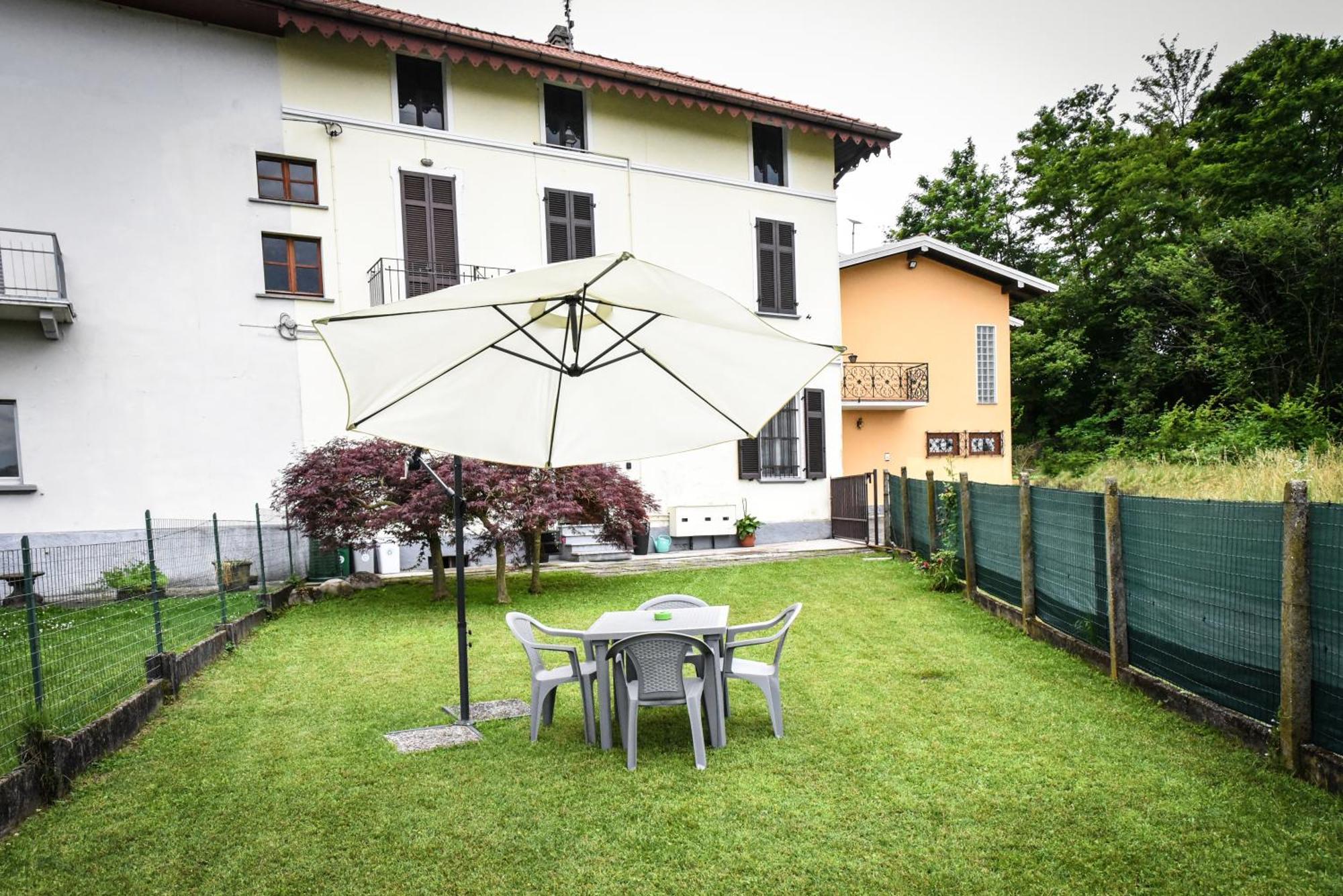 Ferienwohnung Il Glisentino Castelletto sopra Ticino Exterior foto